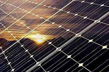 Odborníci z Česka a Rakouska diskutovali roli solárních technologií pro dosažení energetických cílů pro rok 2030