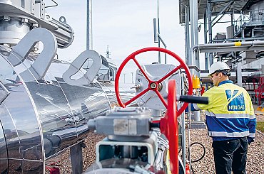 Toky plynu z Ruska do EU jsou stabilní, oproti loňsku však poloviční